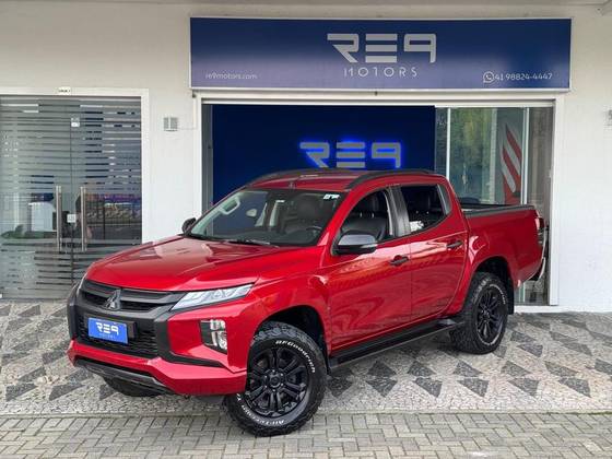 MITSUBISHI L200 TRITON 2.4 16V TURBO DIESEL SPORT HPE CD 4P 4X4 AUTOMÁTICO